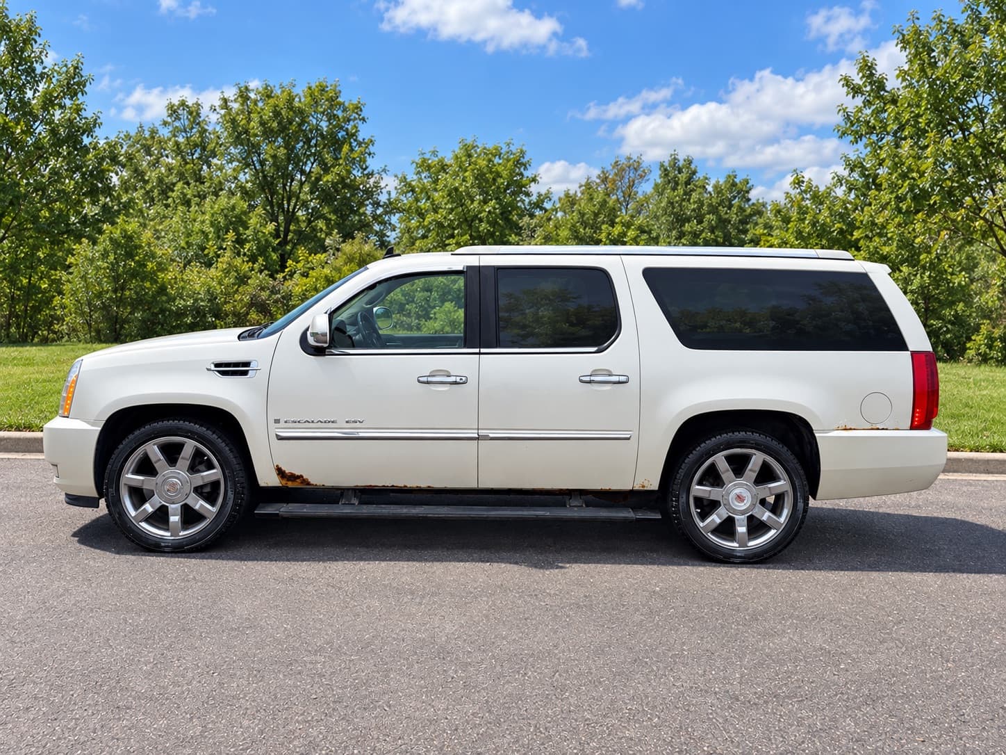 2007 Cadillac Escalade N/A — photo 7 of 13
