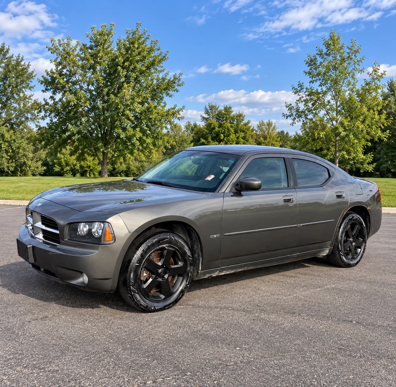2010 Dodge Charger R/T — photo 2 of 17