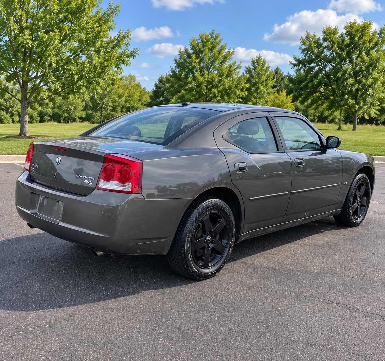 2010 Dodge Charger R/T — photo 5 of 17