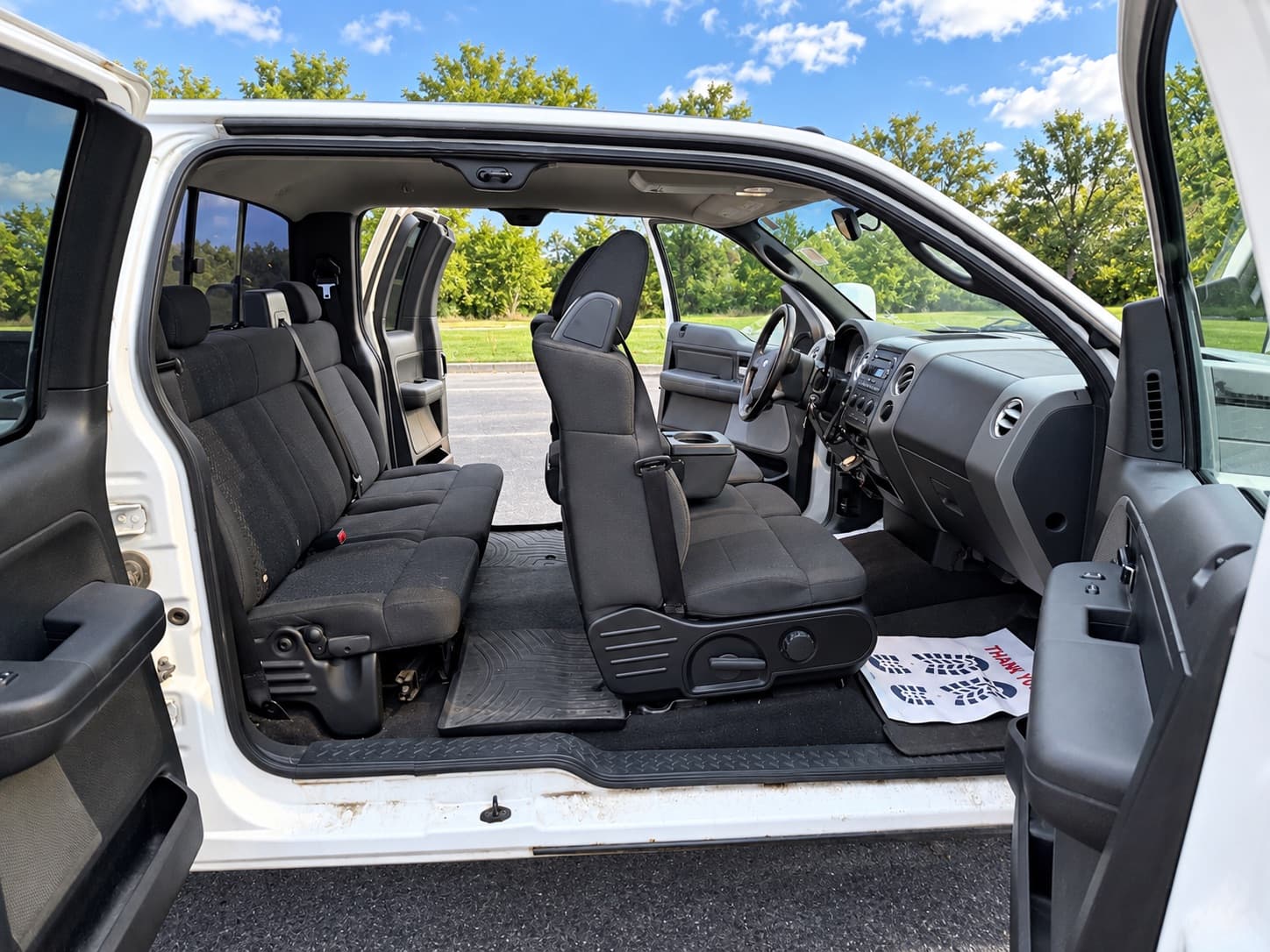 2008 Ford F-150 XLT — photo 8 of 14