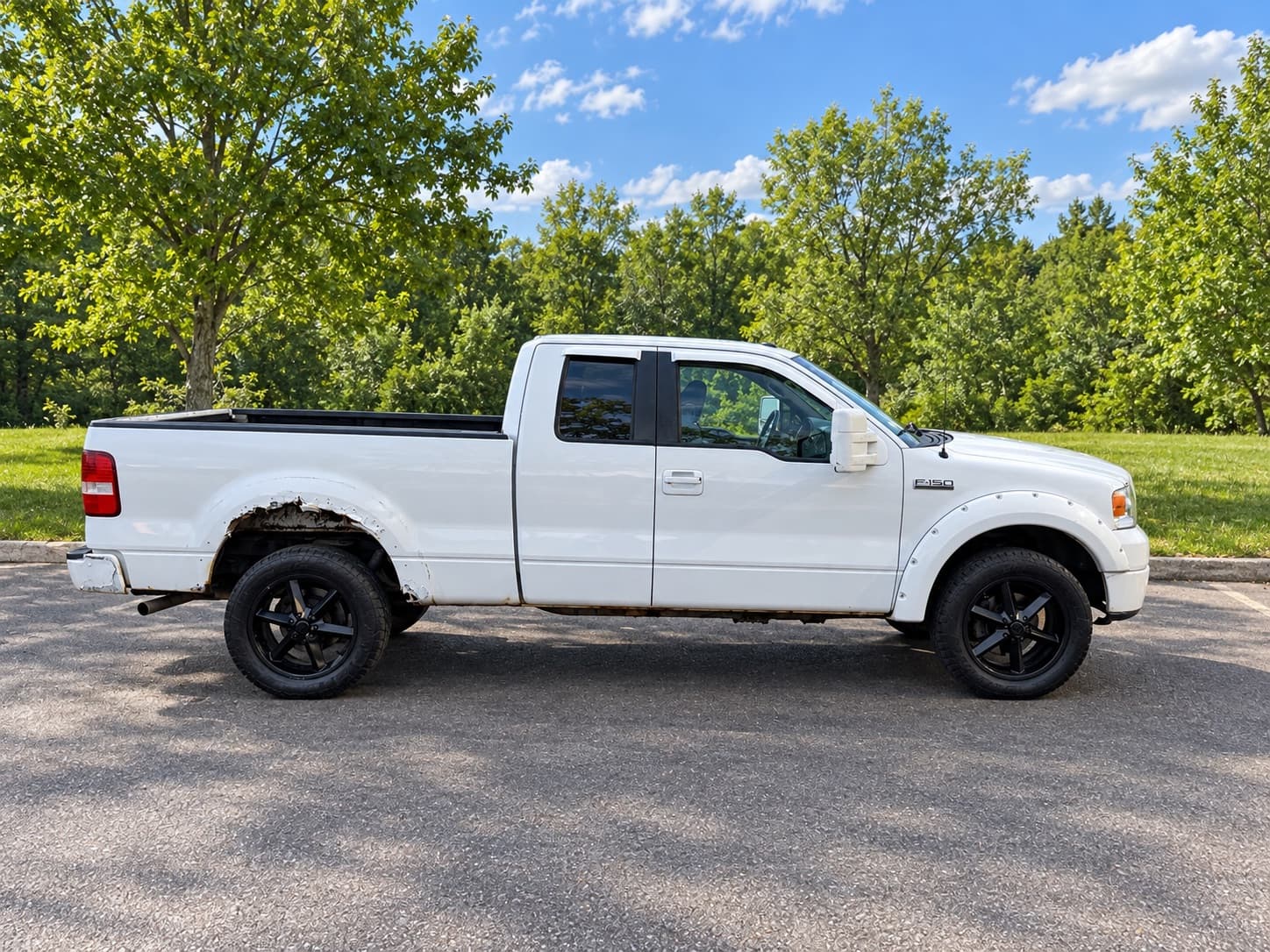 2008 Ford F-150 XLT — photo 9 of 14