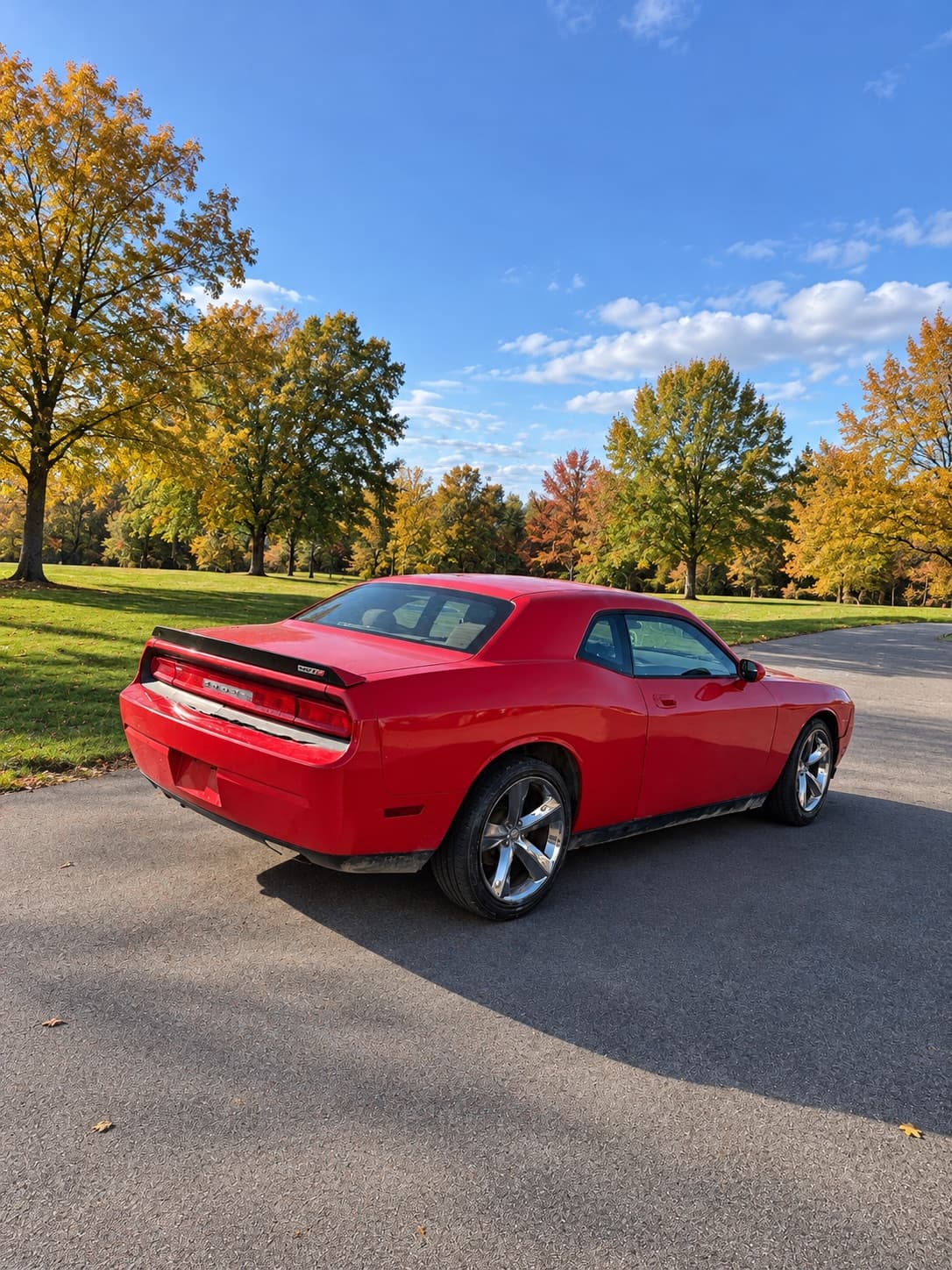 2009 Dodge Challenger Base — photo 5 of 16