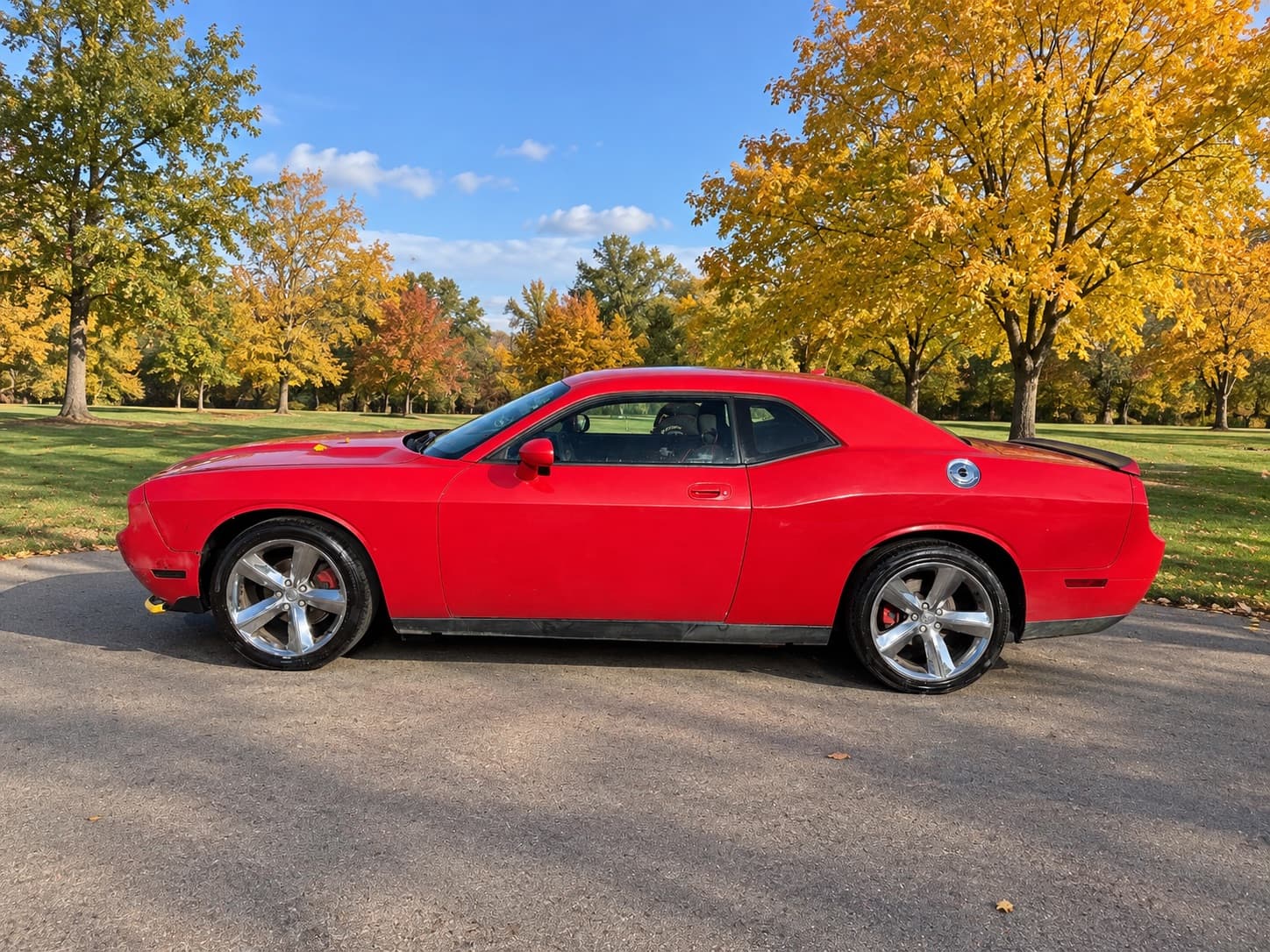 2009 Dodge Challenger Base — photo 9 of 16