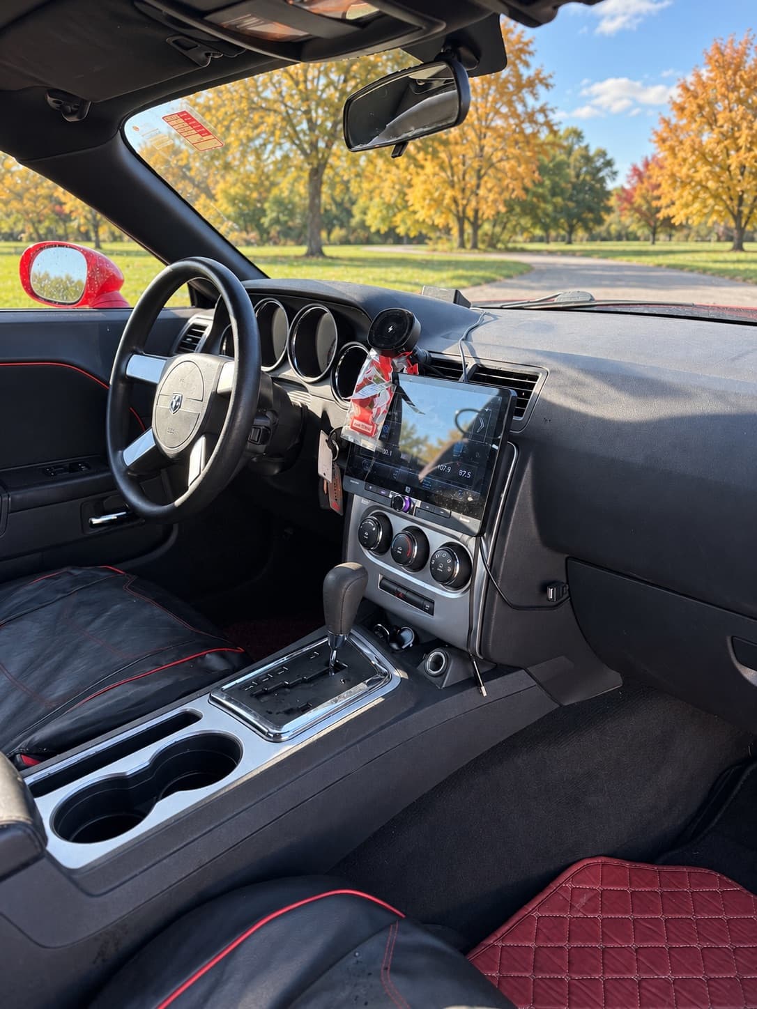 2009 Dodge Challenger Base — photo 12 of 16