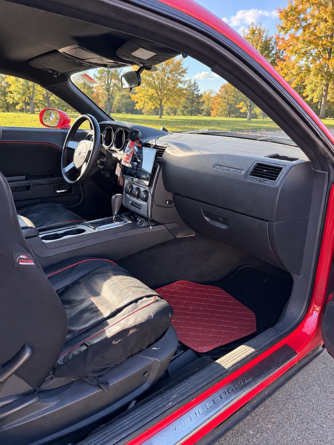 2009 Dodge Challenger Base — photo 16 of 16