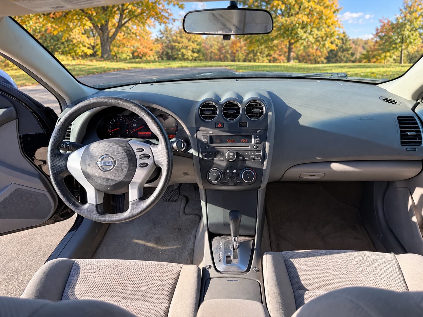 2009 Nissan Altima 2.5 — photo 12 of 16