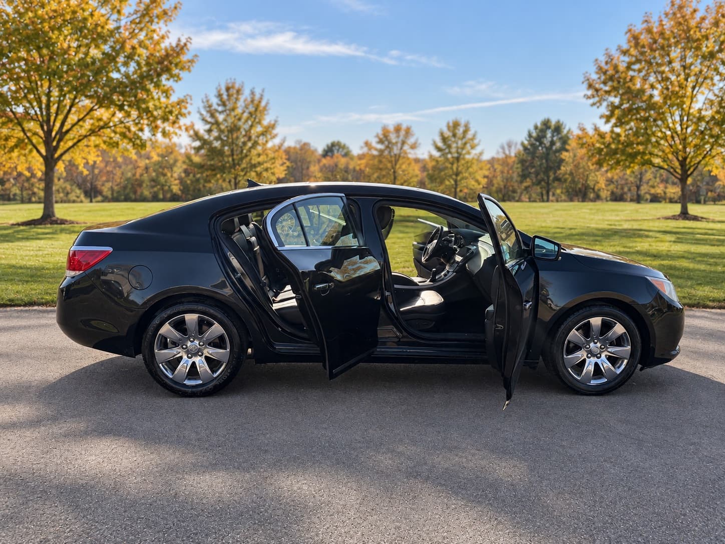 2010 Buick LaCrosse CXL — photo 9 of 17