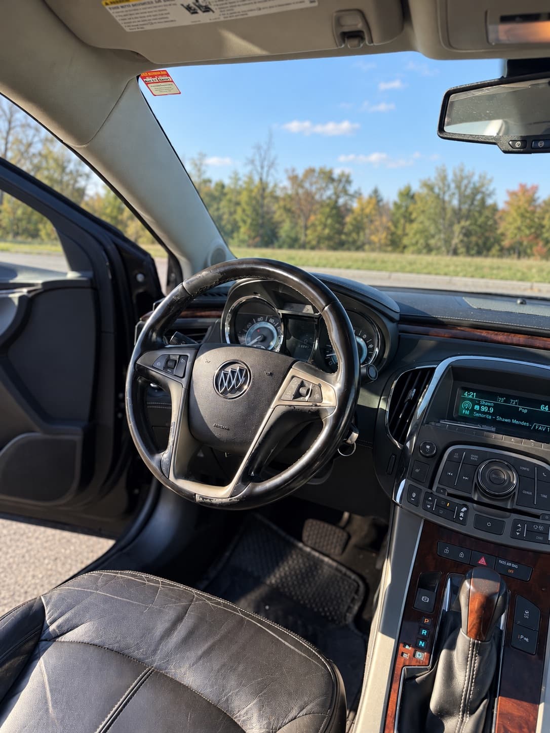 2010 Buick LaCrosse CXL — photo 11 of 17