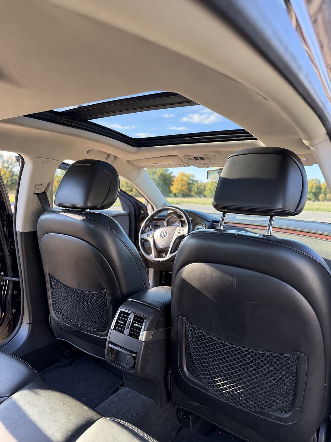 2010 Buick LaCrosse CXL — photo 14 of 17