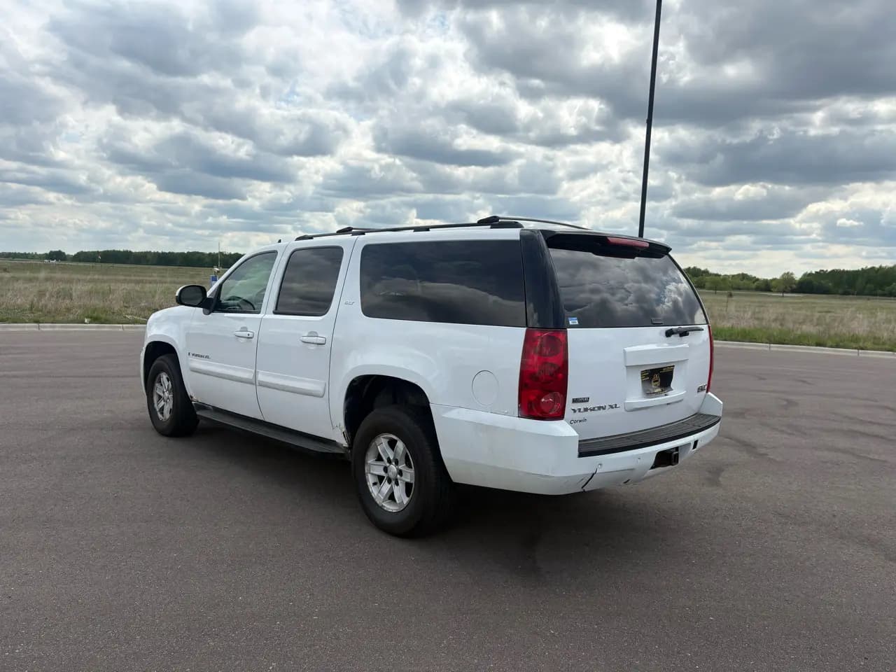 2007 GMC Yukon XL — photo 5 of 16