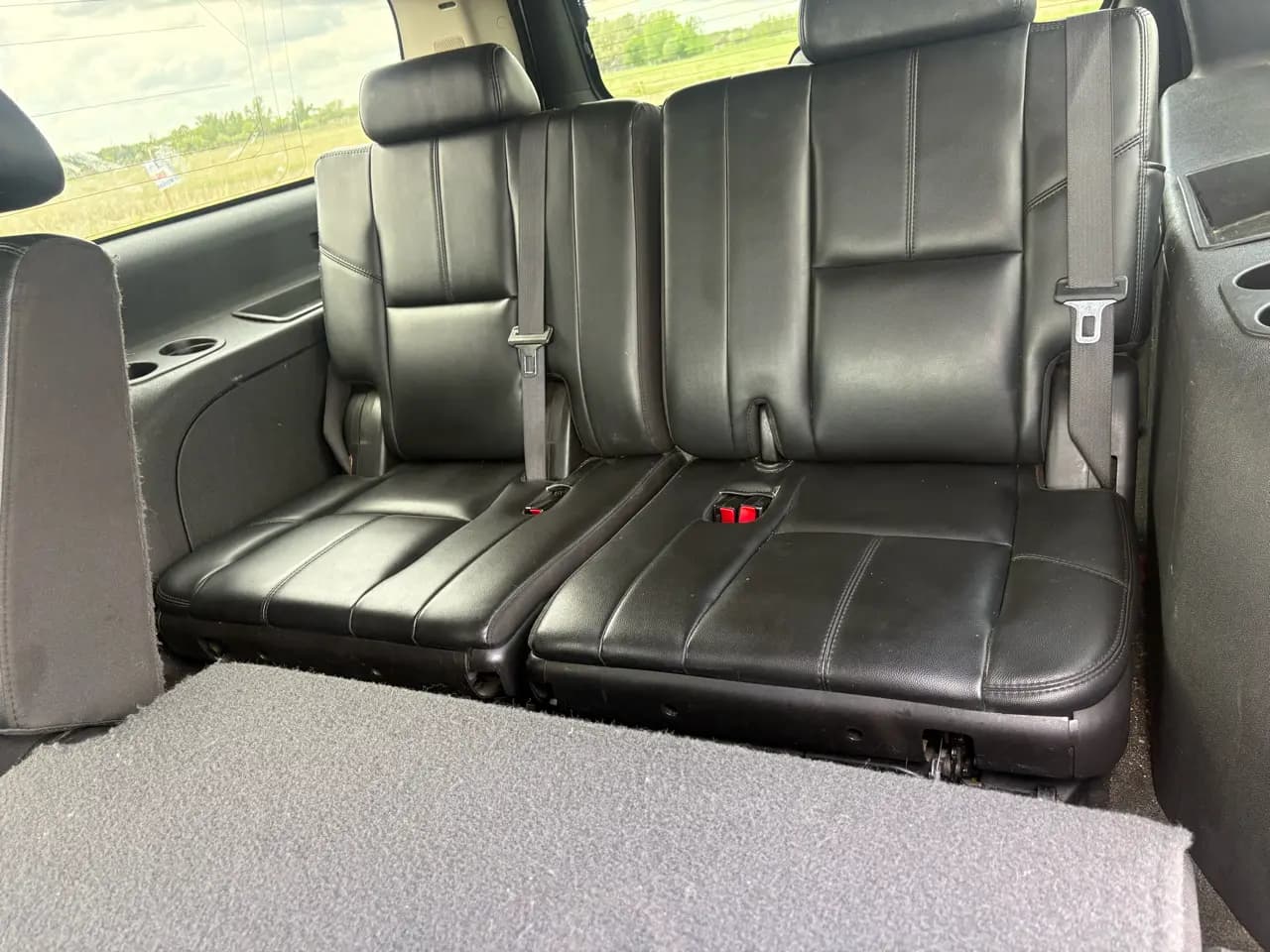 2007 GMC Yukon XL — photo 12 of 16