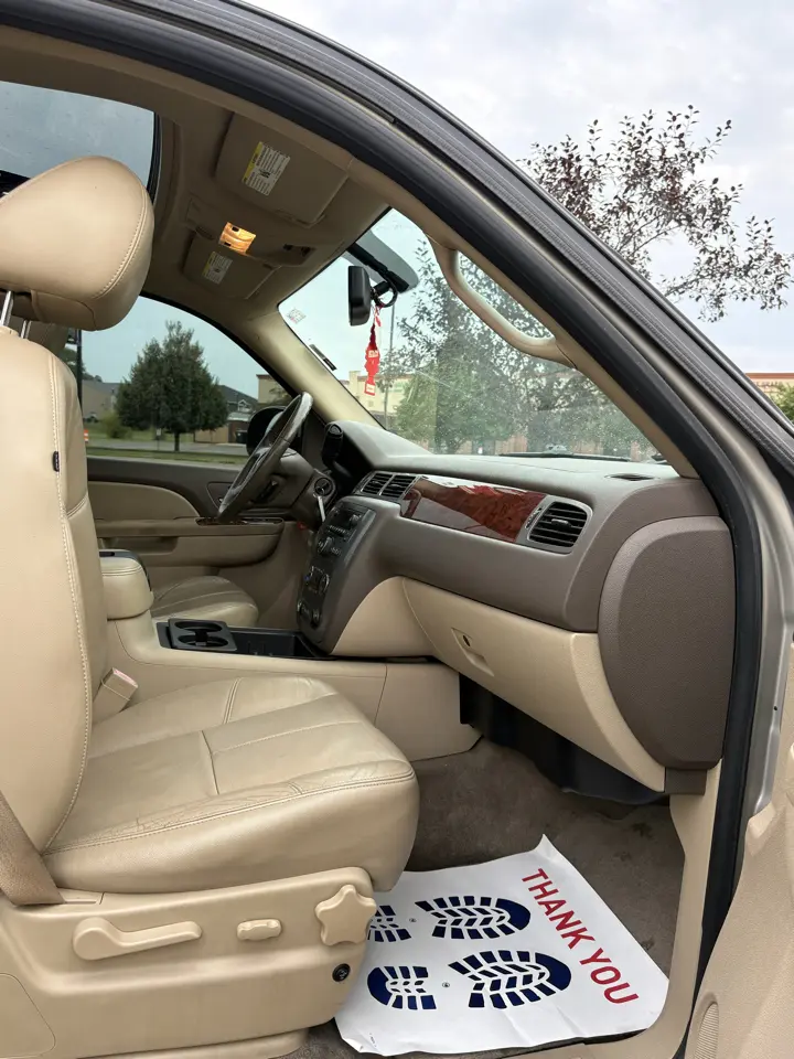 2010 GMC Yukon SLT1 — photo 16 of 18