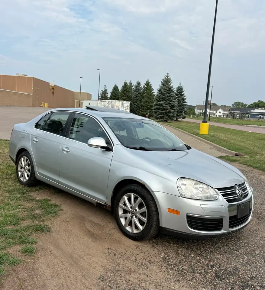 2010 Volkswagen Jetta SE — photo 3 of 16